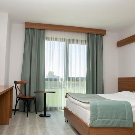 Business Express Hotel テキルダー エクステリア 写真